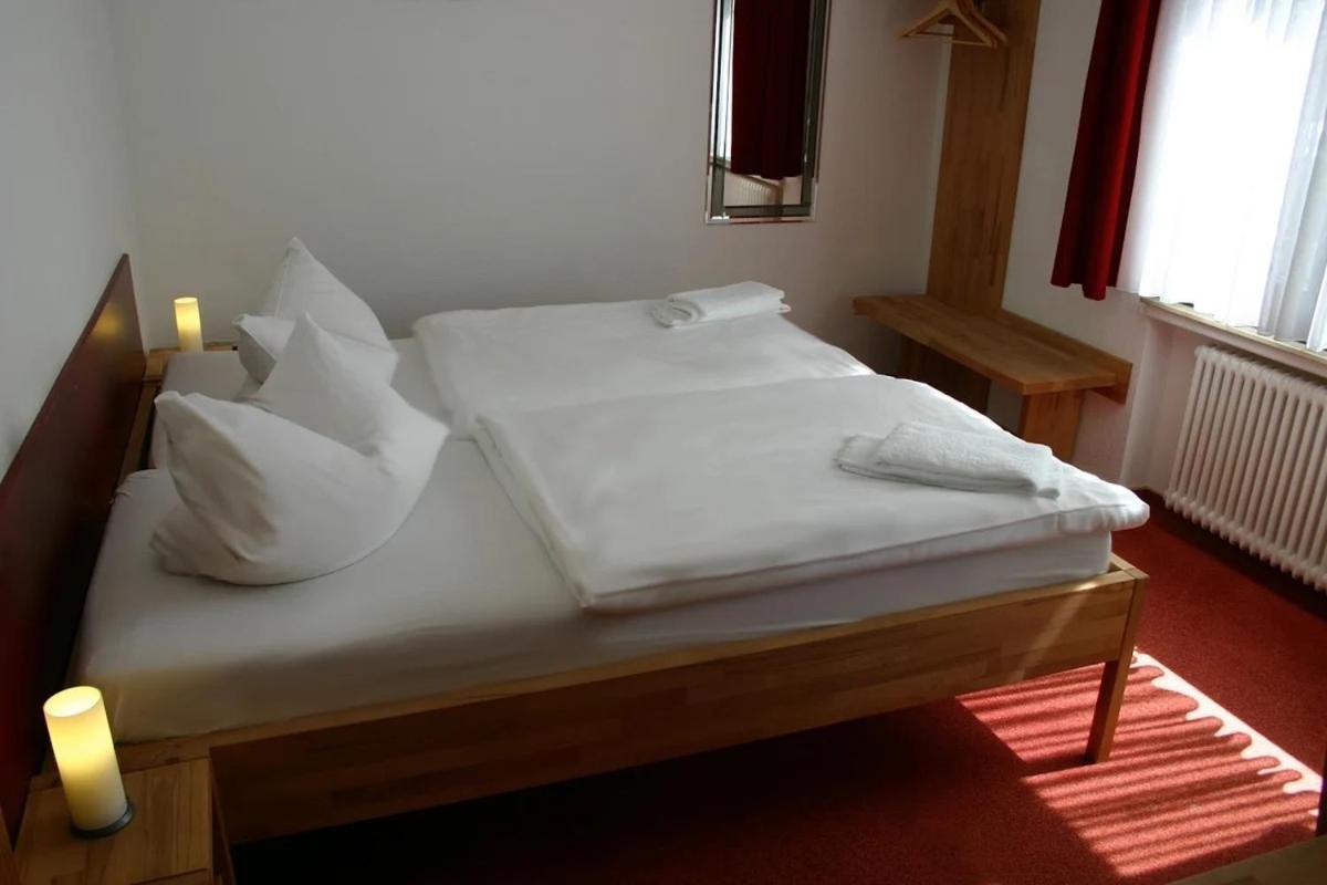 Hotel Haus Am Eberbach Stadtoldendorf Esterno foto